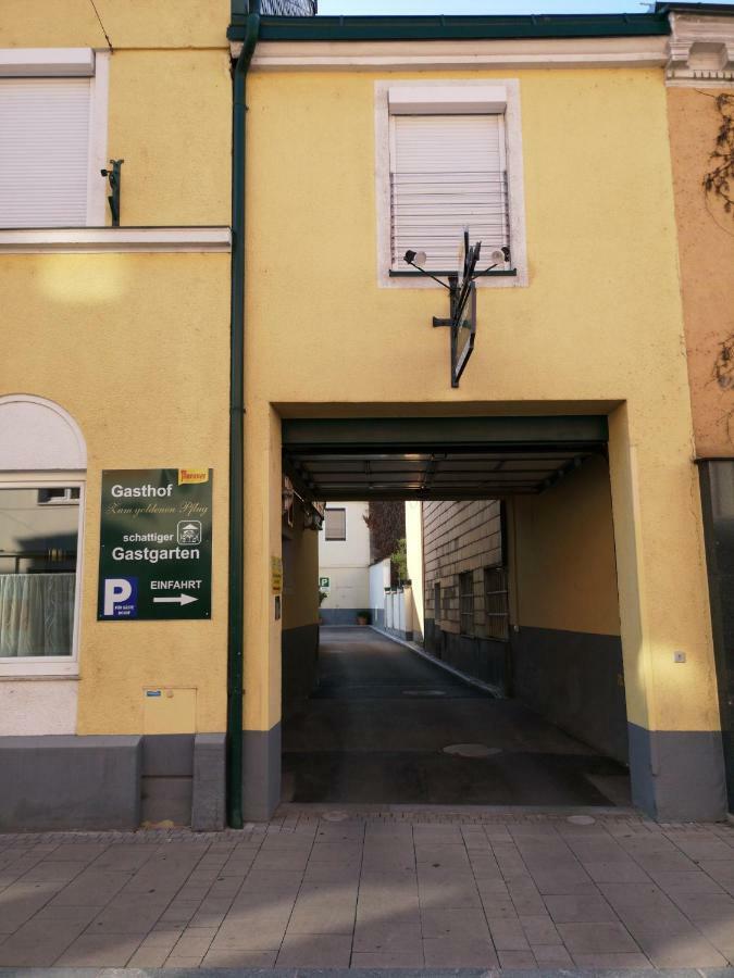 Gasthof Zum Goldenen Pflug Amstetten Exterior photo